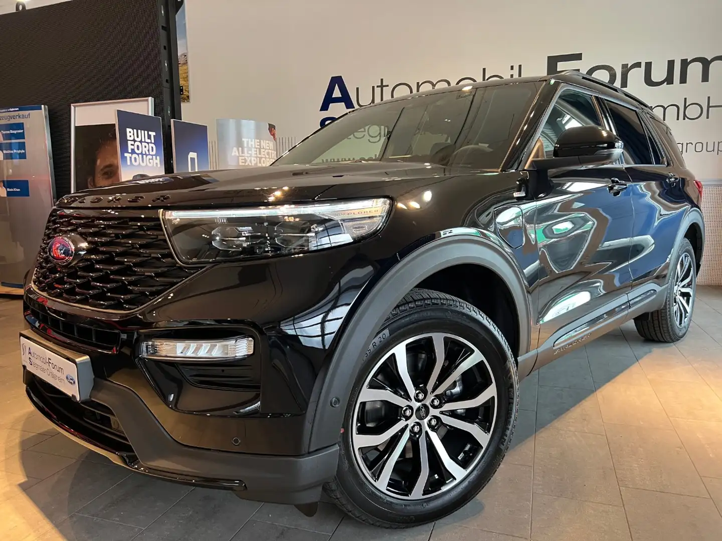 Ford Explorer ST-Line 3.0l V6 EcoBoost PHEV *iACC*PANO* Zwart - 1
