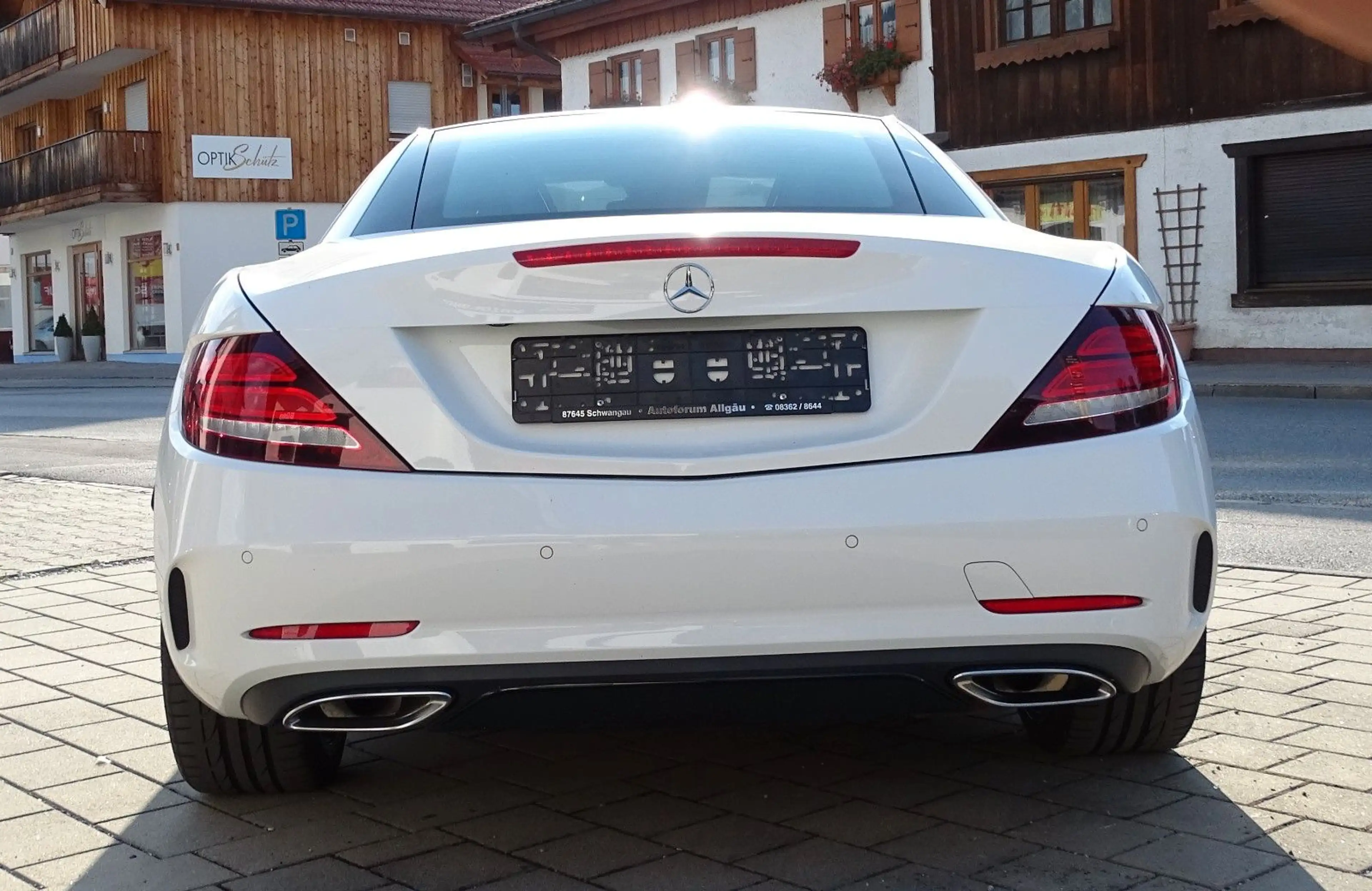 Mercedes-Benz SLC 200 SLC Roadster Pano AMG-Line — photo 14