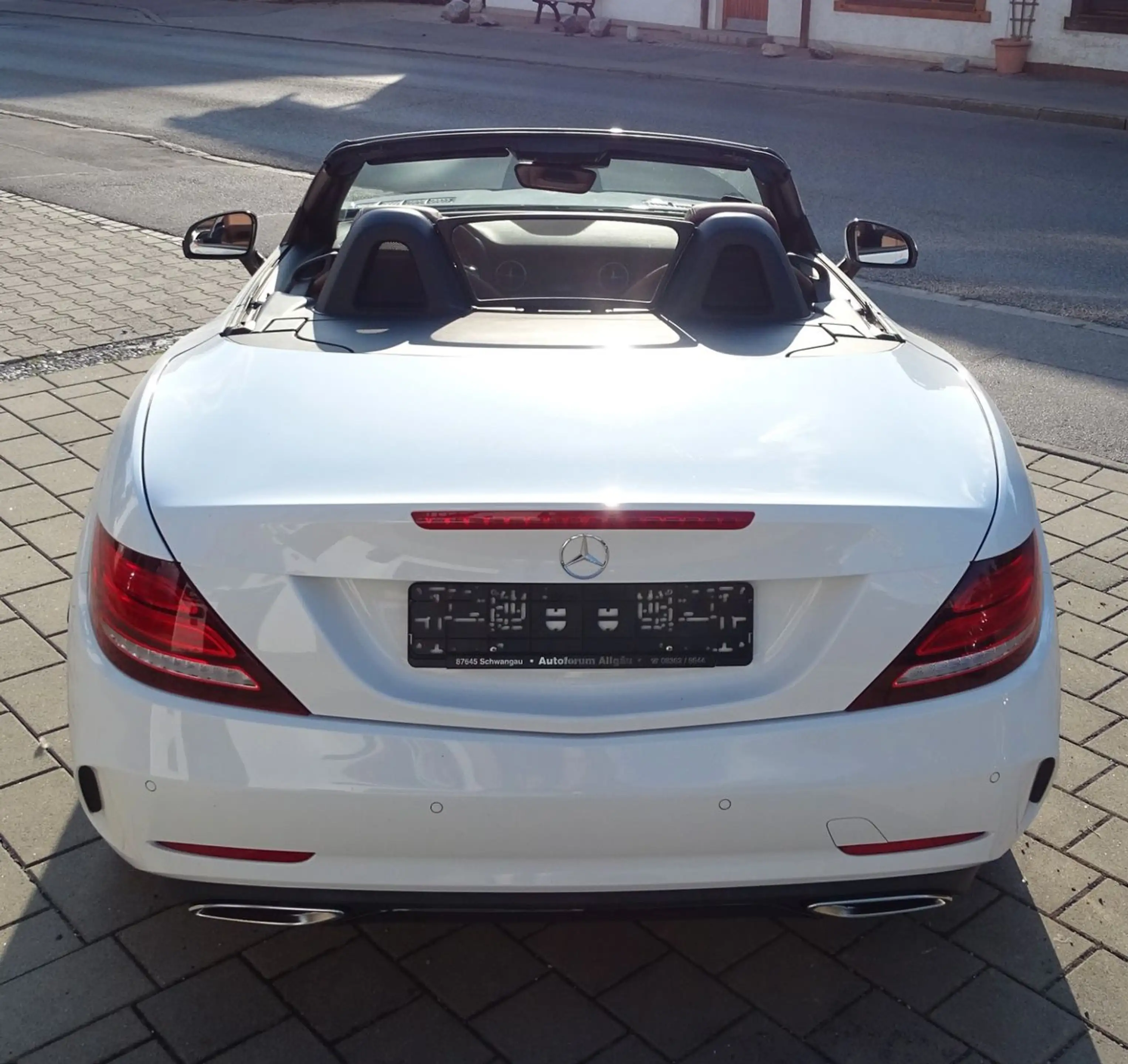 Mercedes-Benz SLC 200 SLC Roadster Pano AMG-Line — photo 12