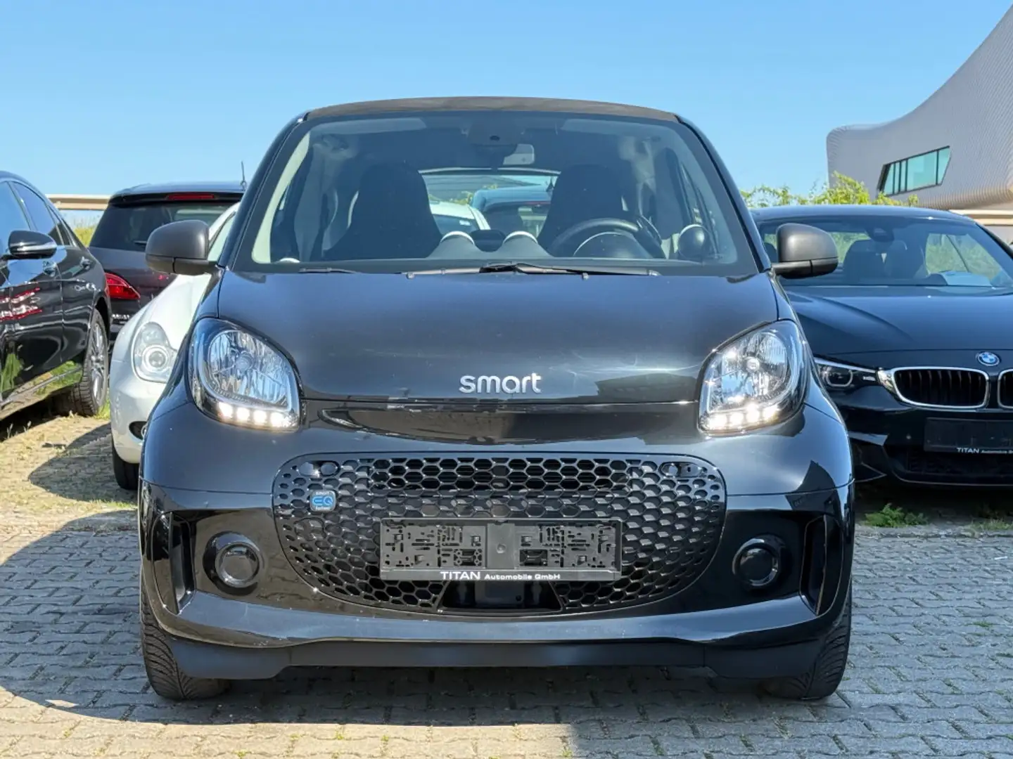 smart forTwo electric drive   EQ Plus Klima SHZ DAB Schwarz - 2