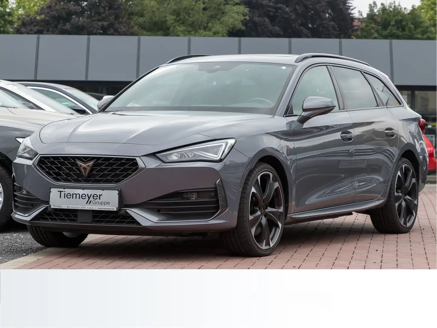 CUPRA Leon Sportstourer VZ eHybrid LM19 PANO SUPERSPOR Grau - 2
