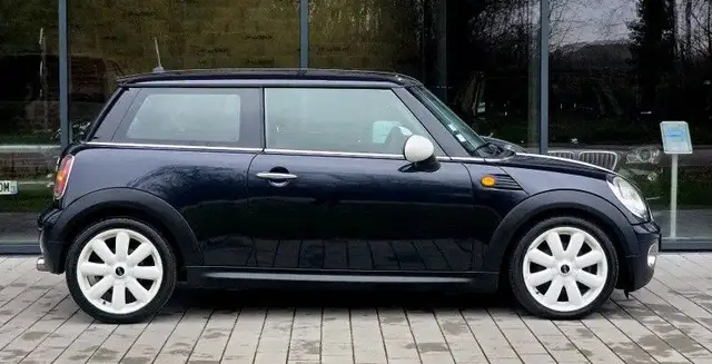 Mini One view 4
