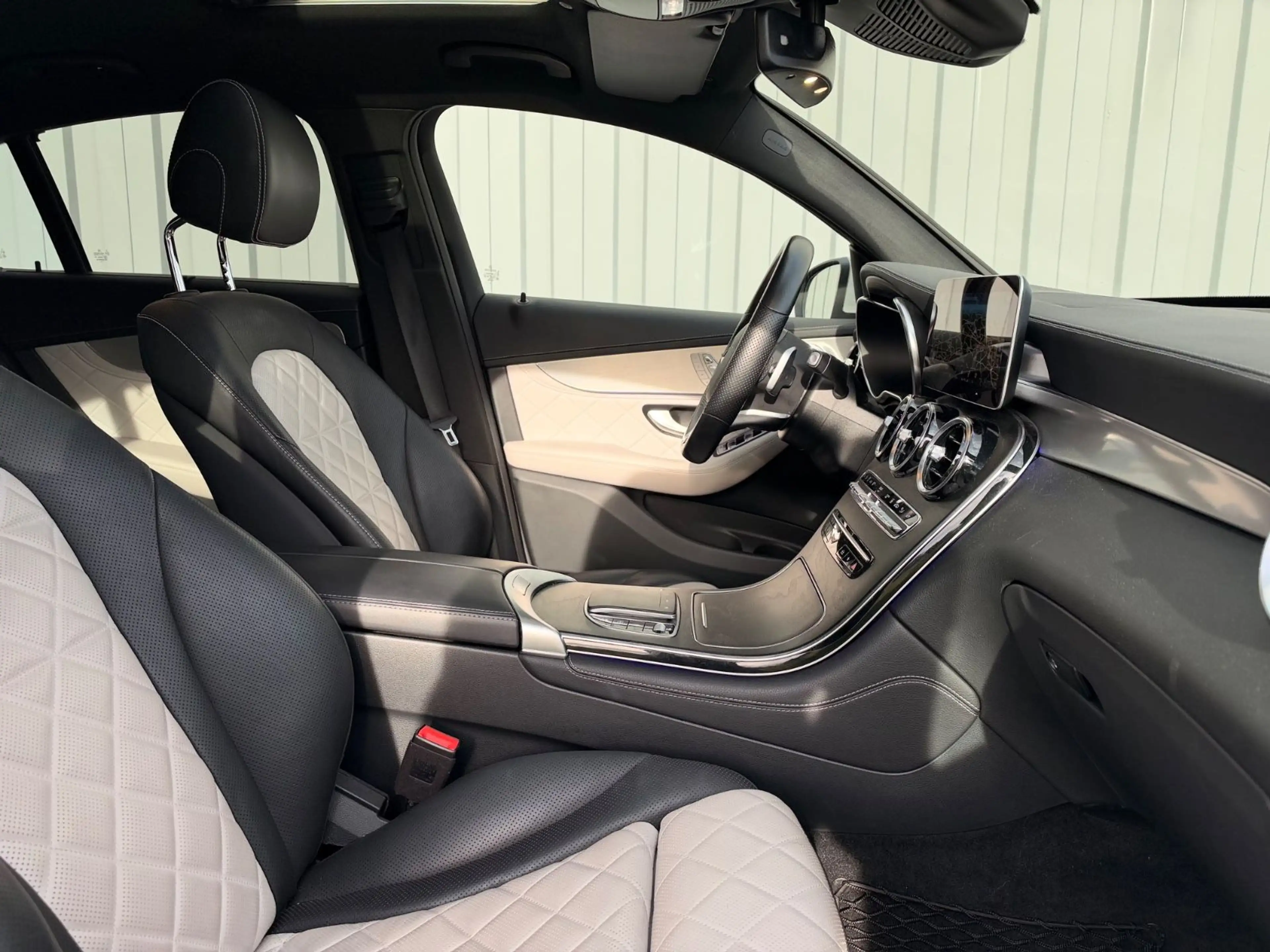 Mercedes-Benz GLC 400 *DESIGNO*AMG*BURMESTER*MEMORY*VIRTUAL* — photo 12
