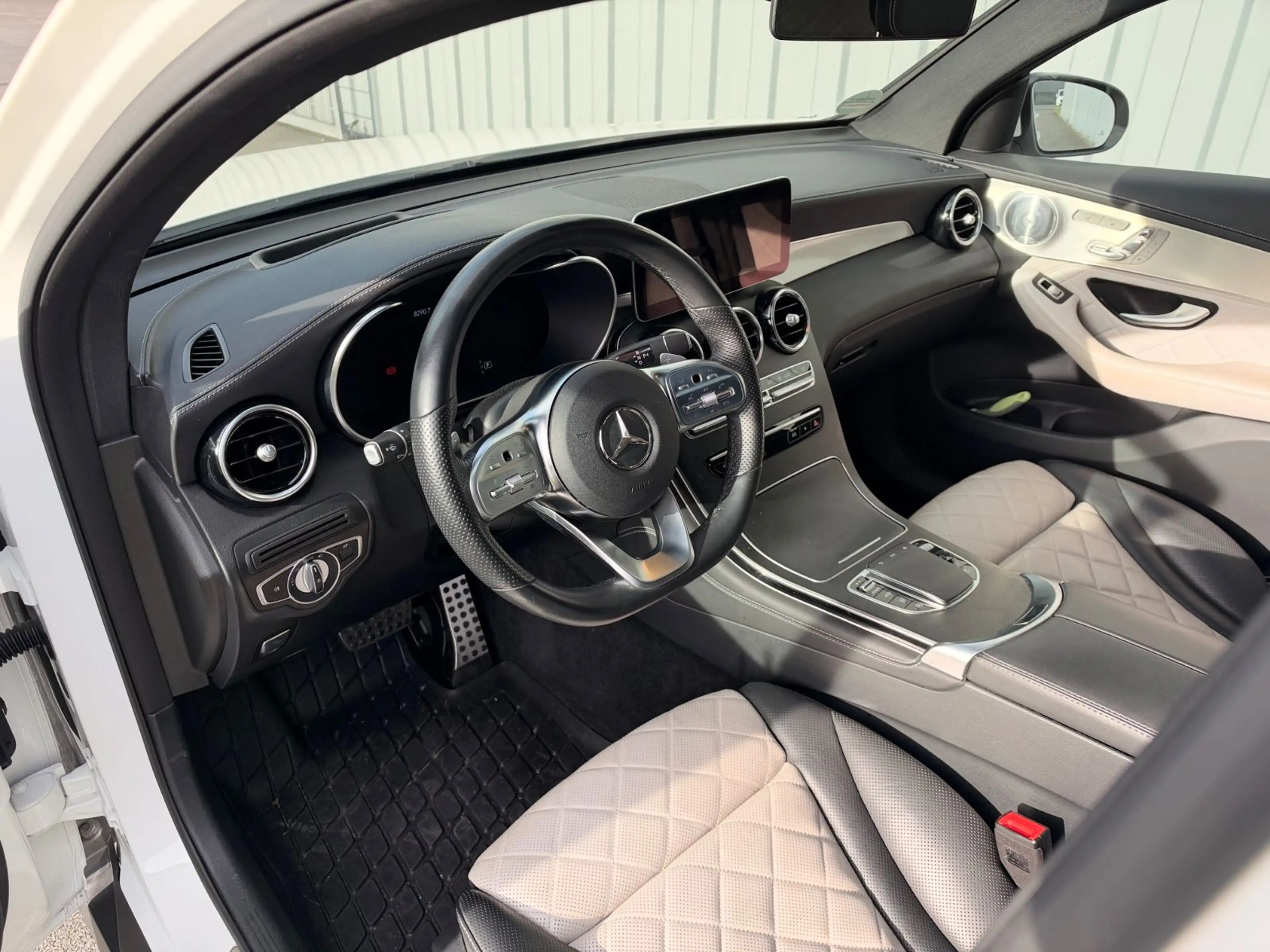 Mercedes-Benz GLC 400 *DESIGNO*AMG*BURMESTER*MEMORY*VIRTUAL* — photo 7