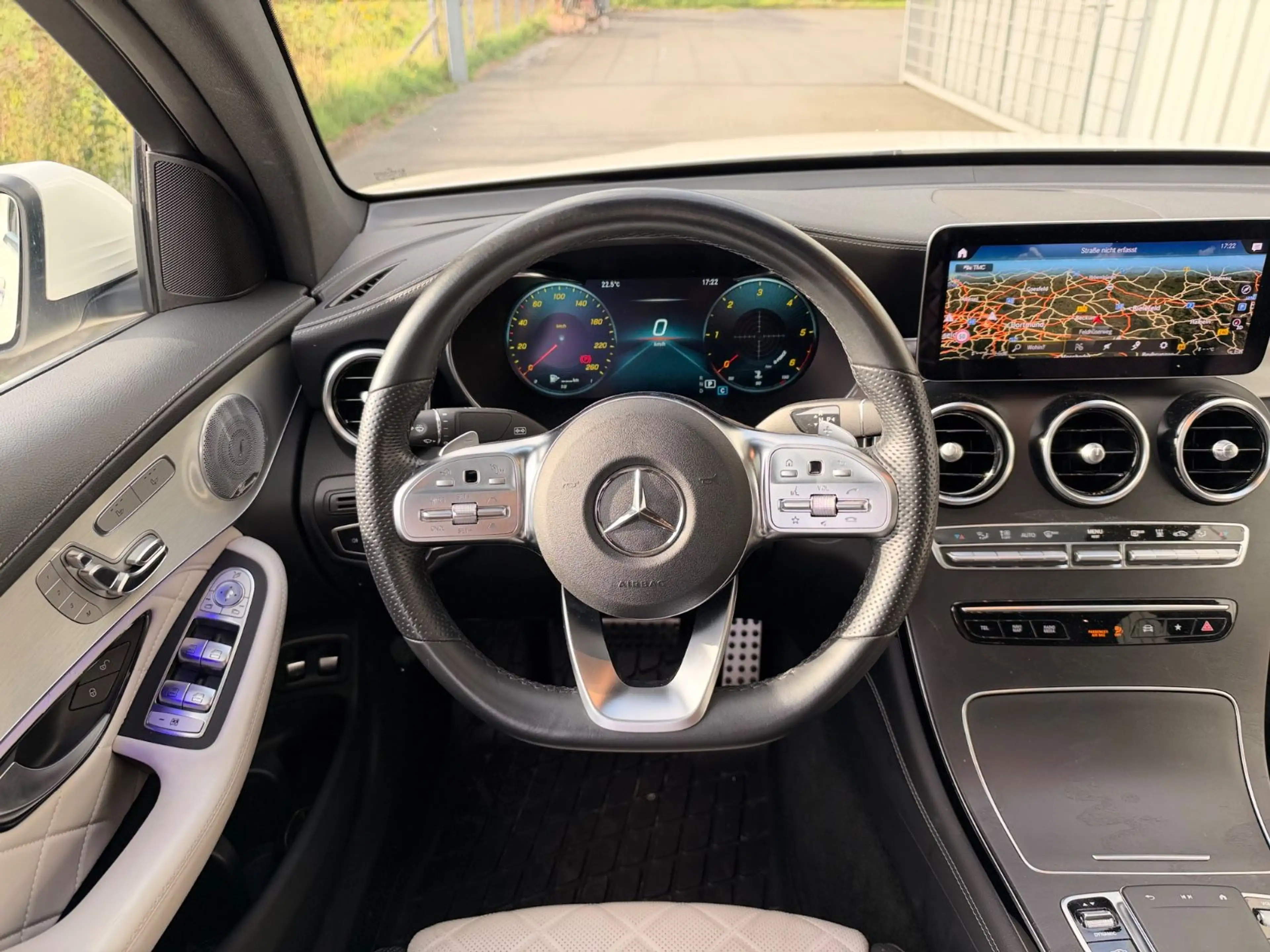 Mercedes-Benz GLC 400 *DESIGNO*AMG*BURMESTER*MEMORY*VIRTUAL* — photo 11