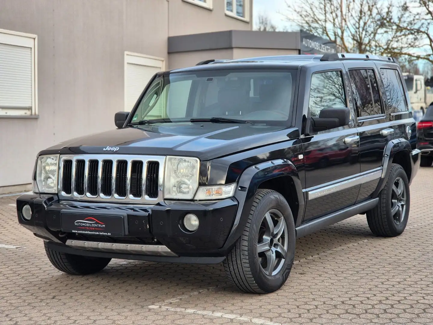 Jeep Commander Limited 3.0 CRD Automatik Schwarz - 1