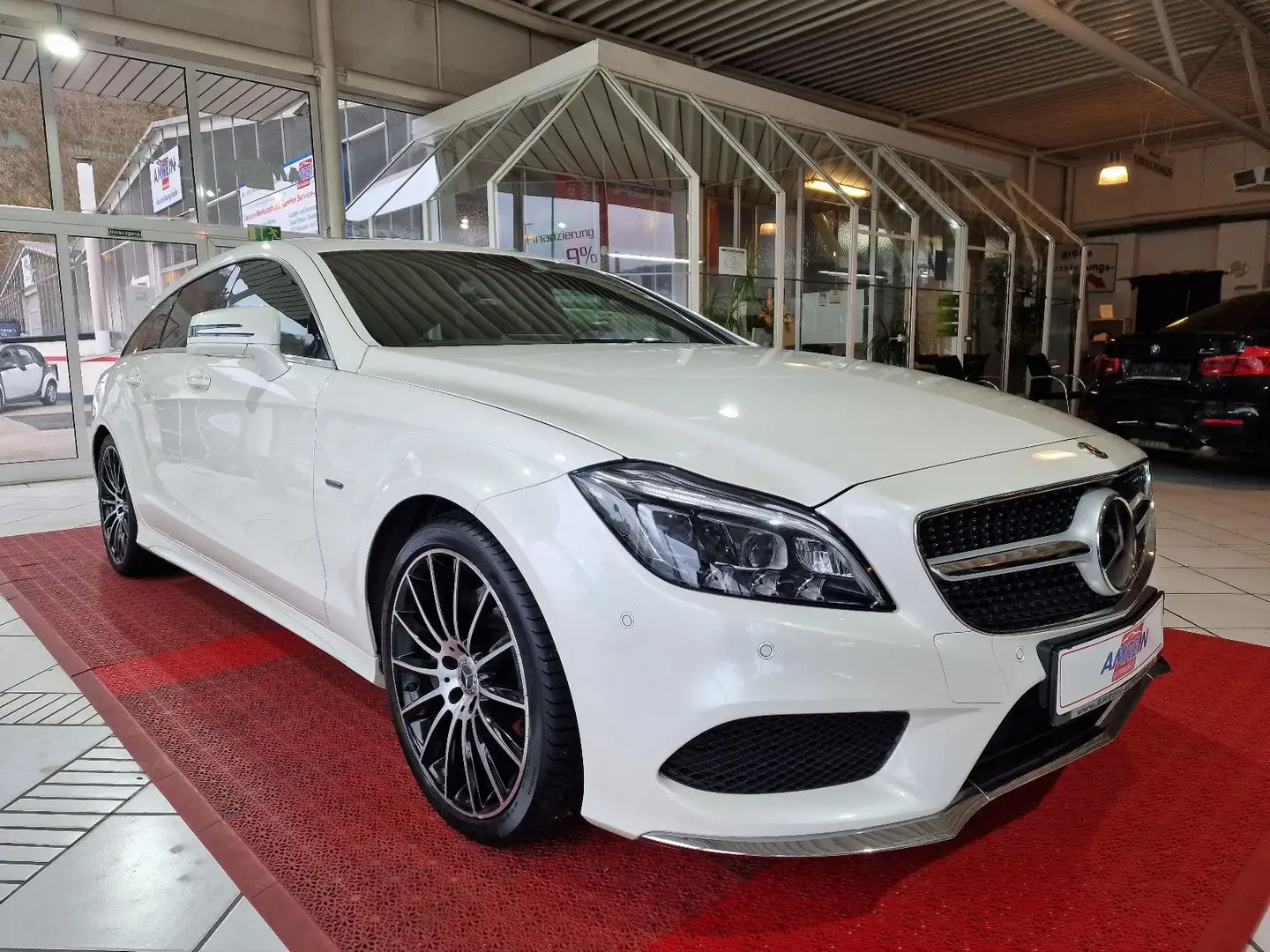 Mercedes-Benz CLS 350 CLS Shooting Brake 350d 4 MATC FINAL EDITION AMG White - 1