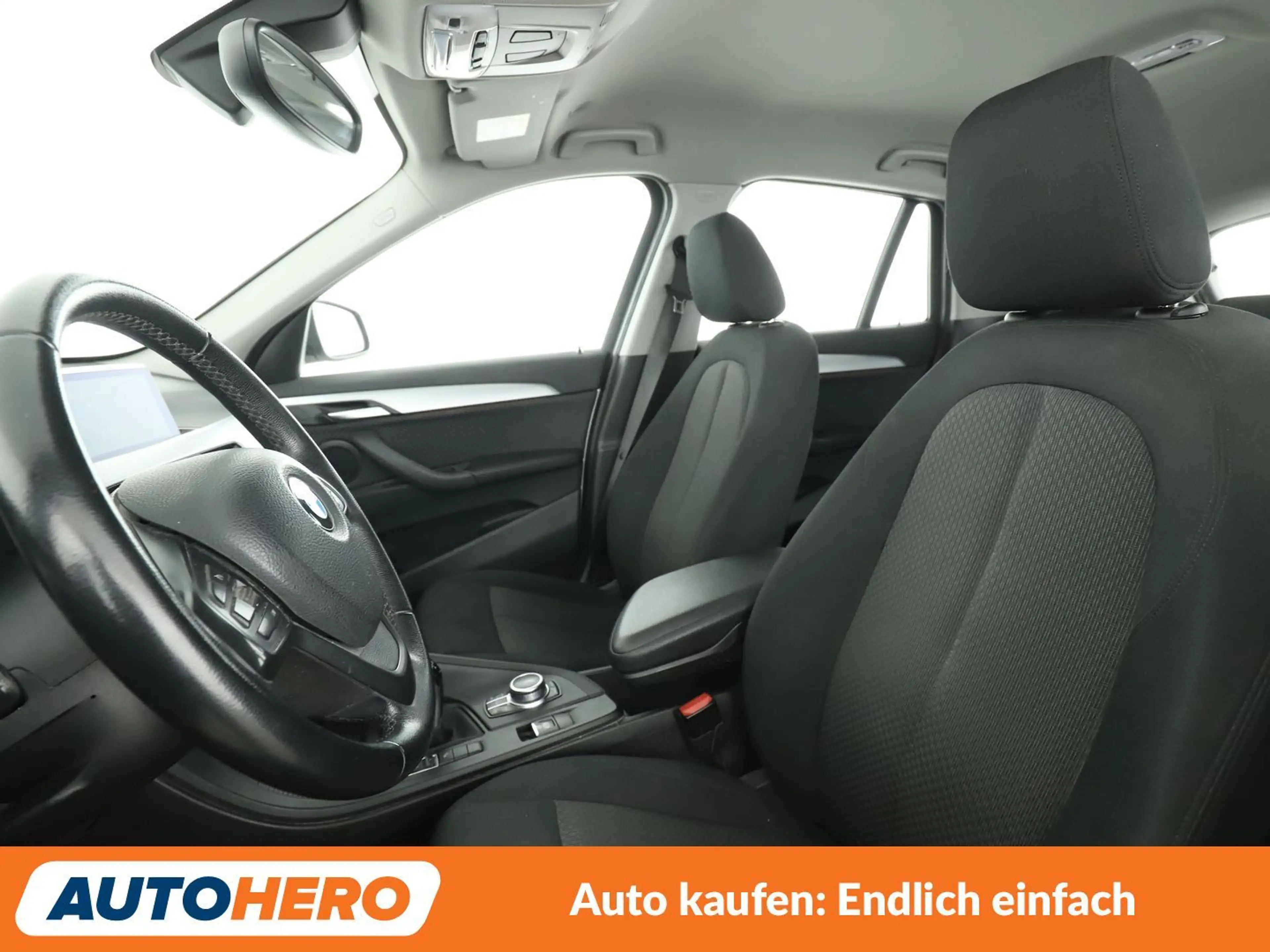 BMW X1 sDrive 18d Advantage*NAVI*TEMPO*CAM*PDC*SHZ* — photo 10