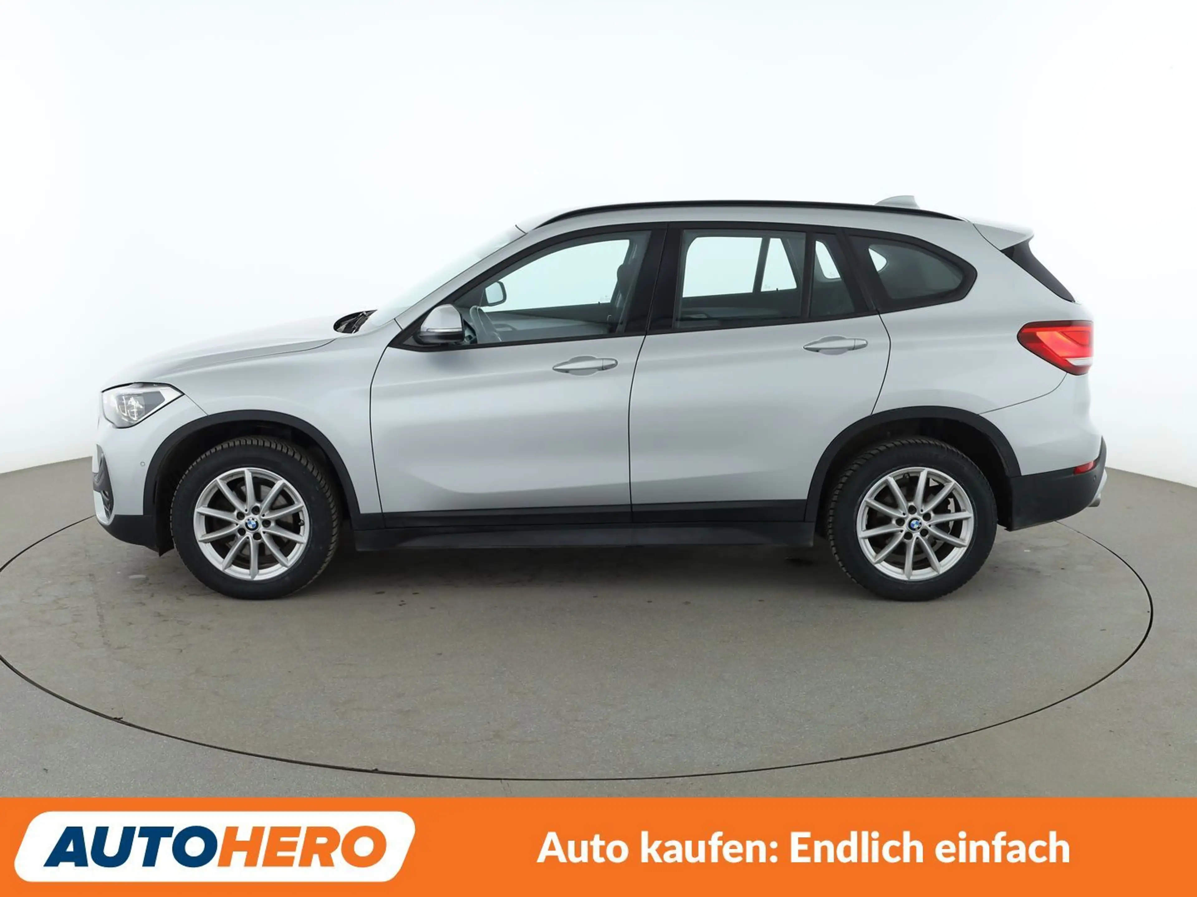 BMW X1 sDrive 18d Advantage*NAVI*TEMPO*CAM*PDC*SHZ* — photo 3