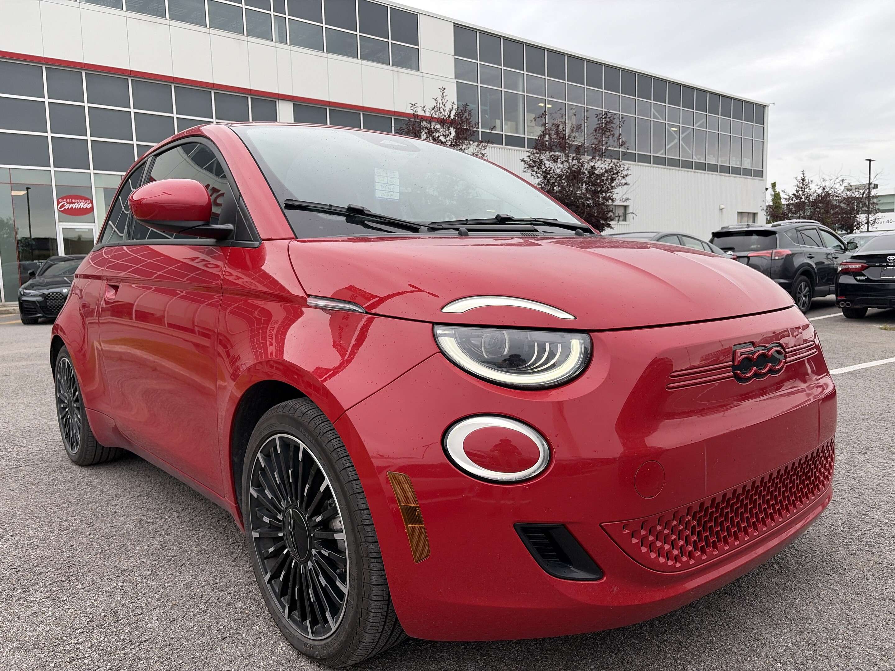 2024 Fiat 500e (RED) Edition FWD — photo 1