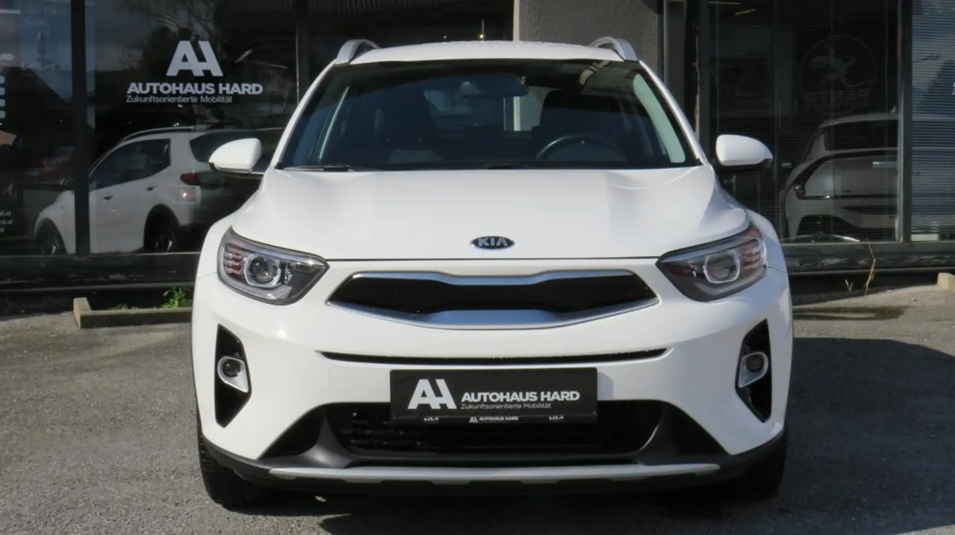 Kia Stonic 1,4 MPI MT6 ISG Silber | Erstbesitz Weiß - 2