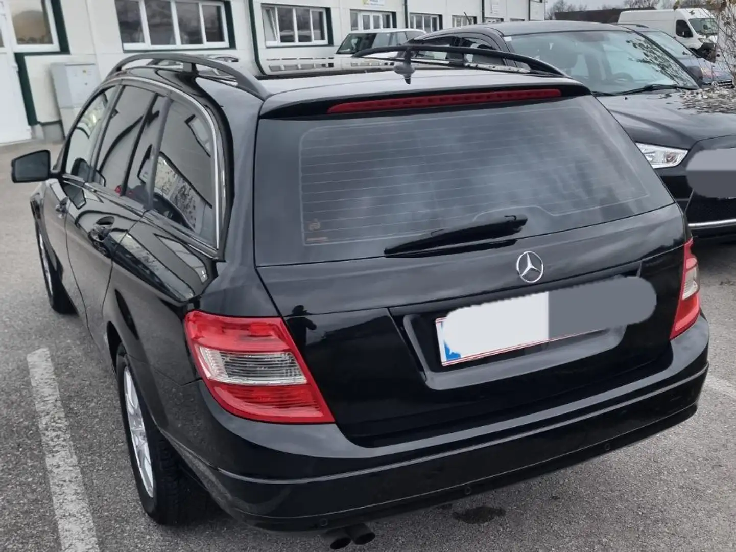Mercedes-Benz 200 W204 Schwarz - 2