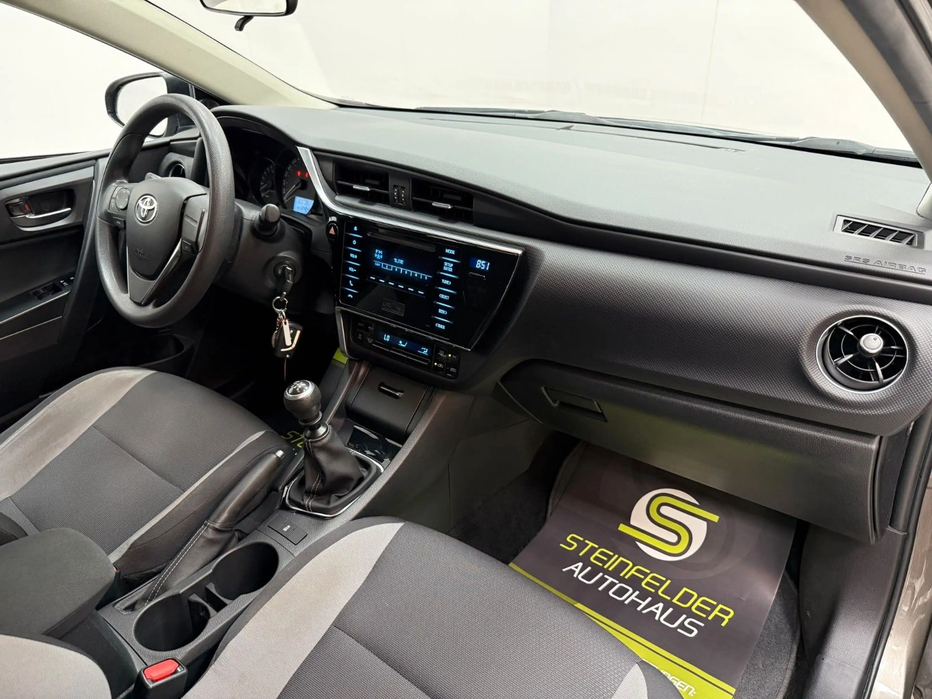 Toyota Auris 1.33 Cool / 1.HAND / SCHECKHEFT — photo 10