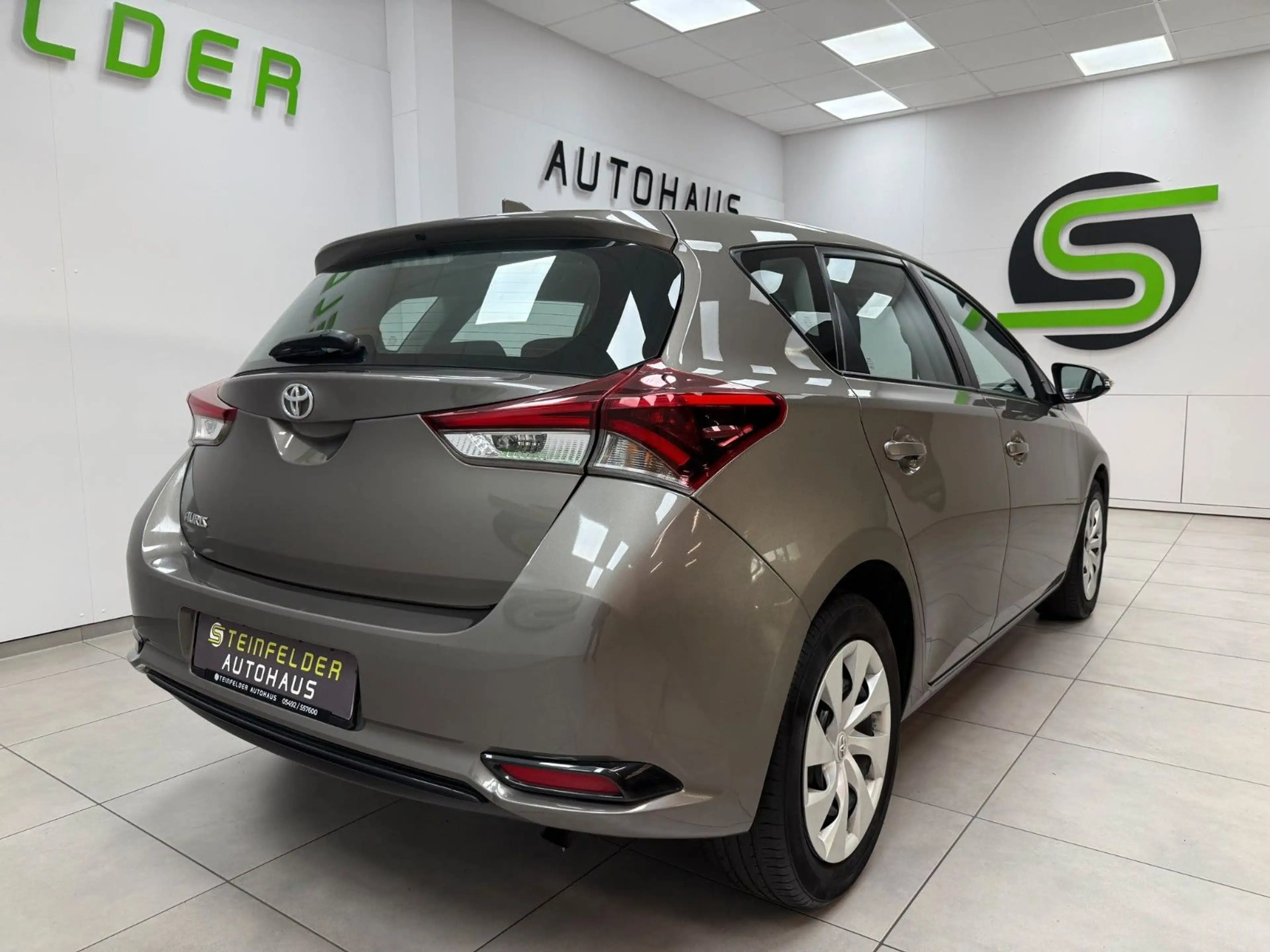 Toyota Auris 1.33 Cool / 1.HAND / SCHECKHEFT — photo 7