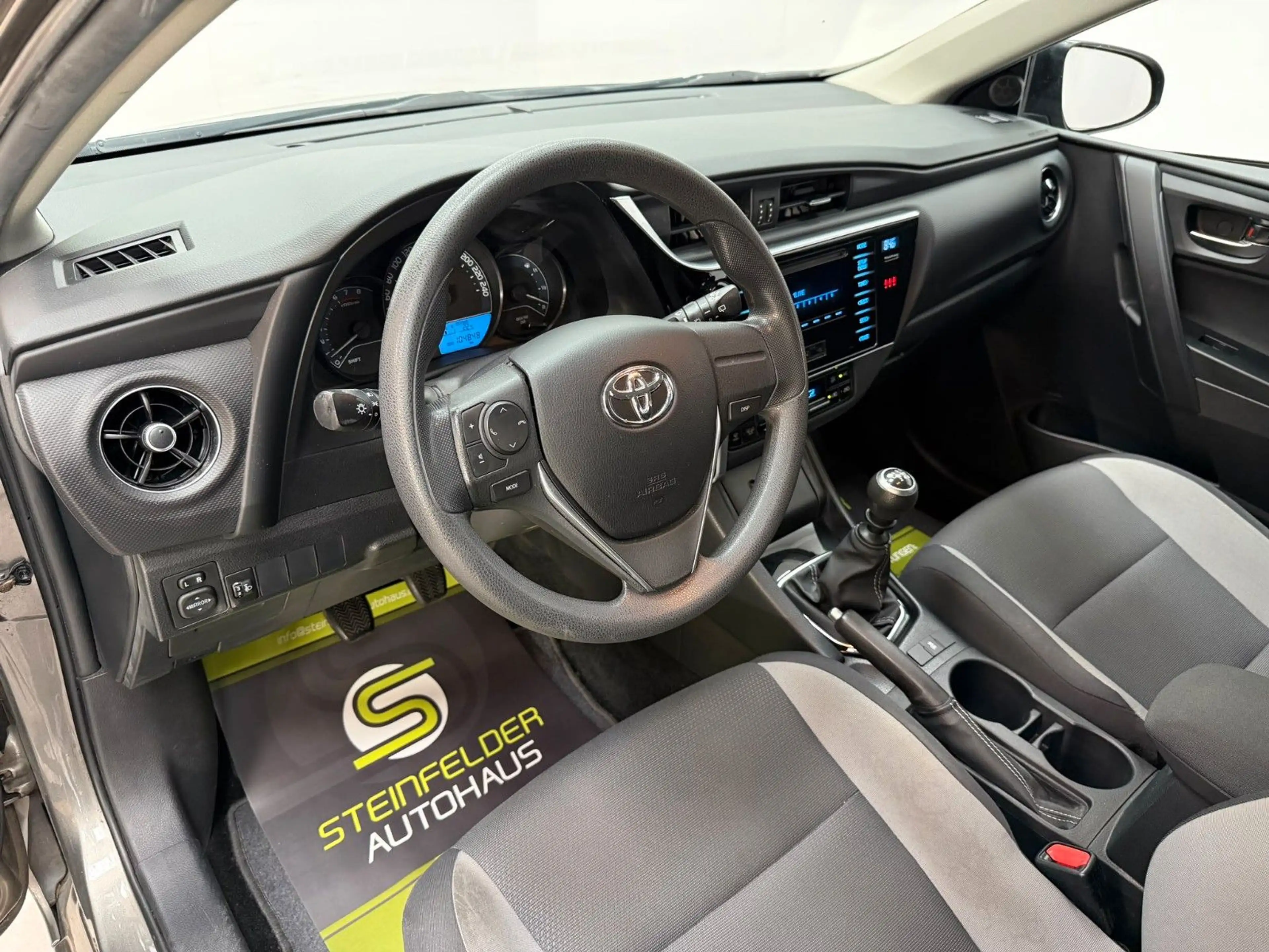 Toyota Auris 1.33 Cool / 1.HAND / SCHECKHEFT — photo 9