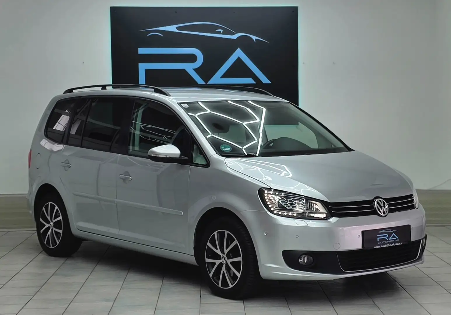Volkswagen Touran Highline BMT *7 SITZER *DSG *LED *NAVI Grau - 1