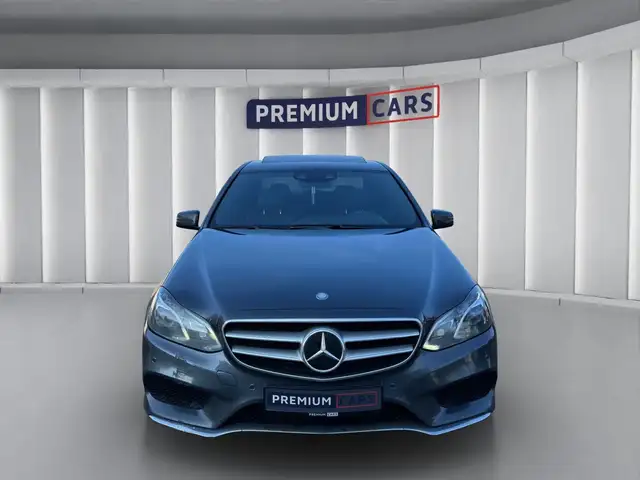 Mercedes-Benz E-Class view 8