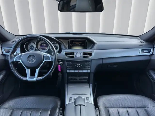 Mercedes-Benz E-Class view 14