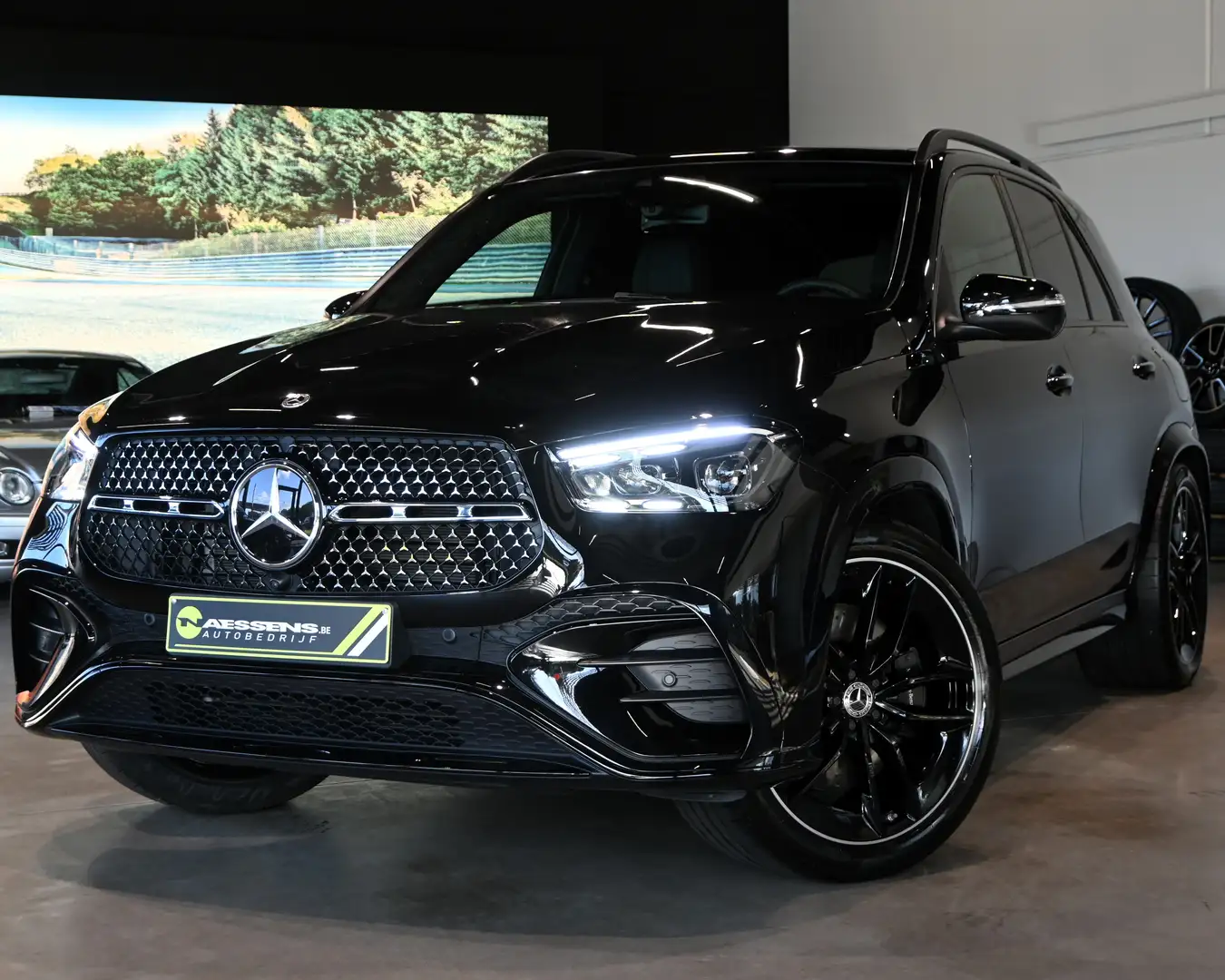 Mercedes-Benz GLE 400 e 4MATIC AMG-LINE *BURMESTER/PANO/360°CAM/HUD* Zwart - 1