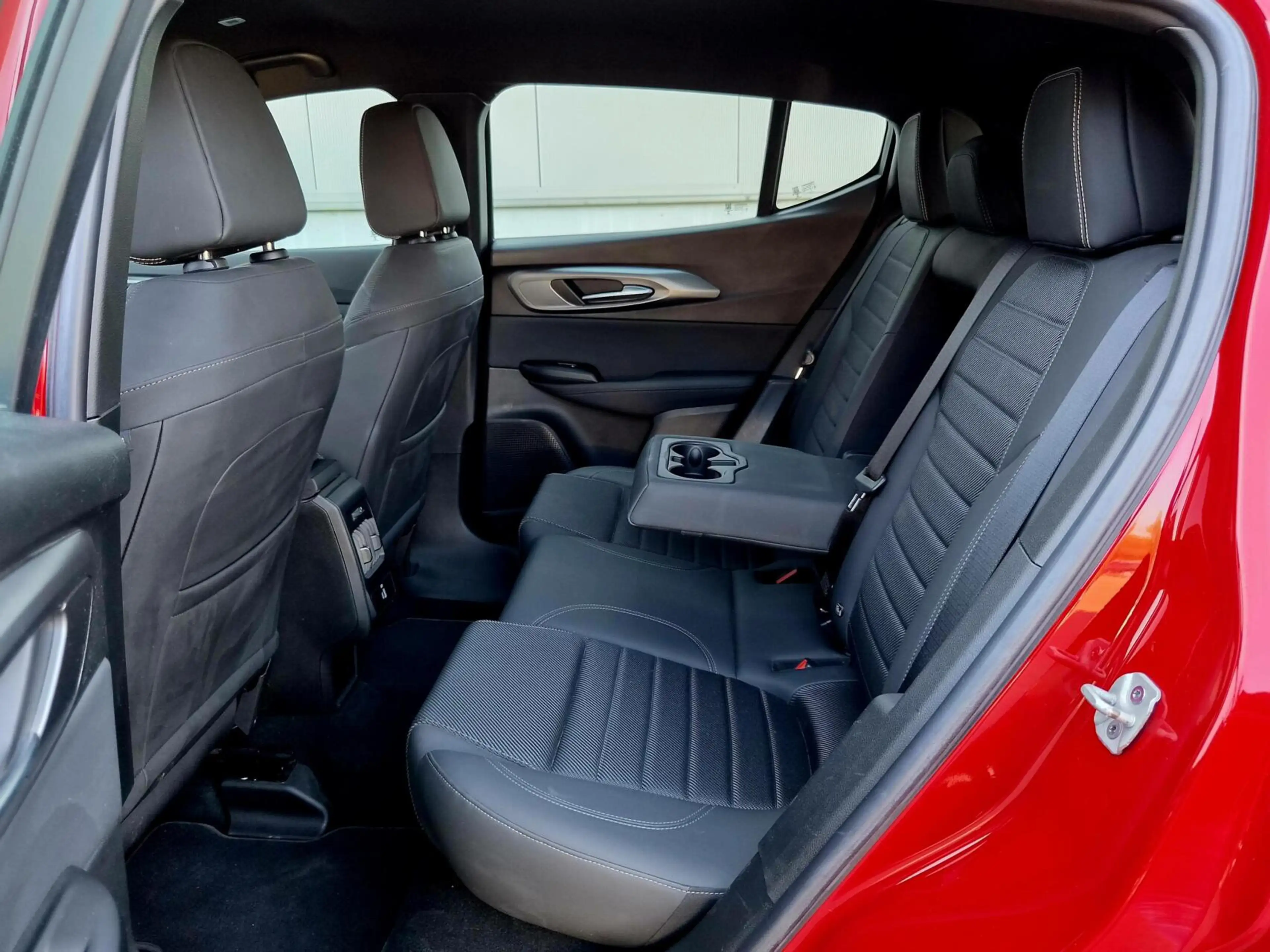 Alfa Romeo Tonale 1.5T Hybrid Ti 160PK Automaat |HLeer|BTW — photo 5