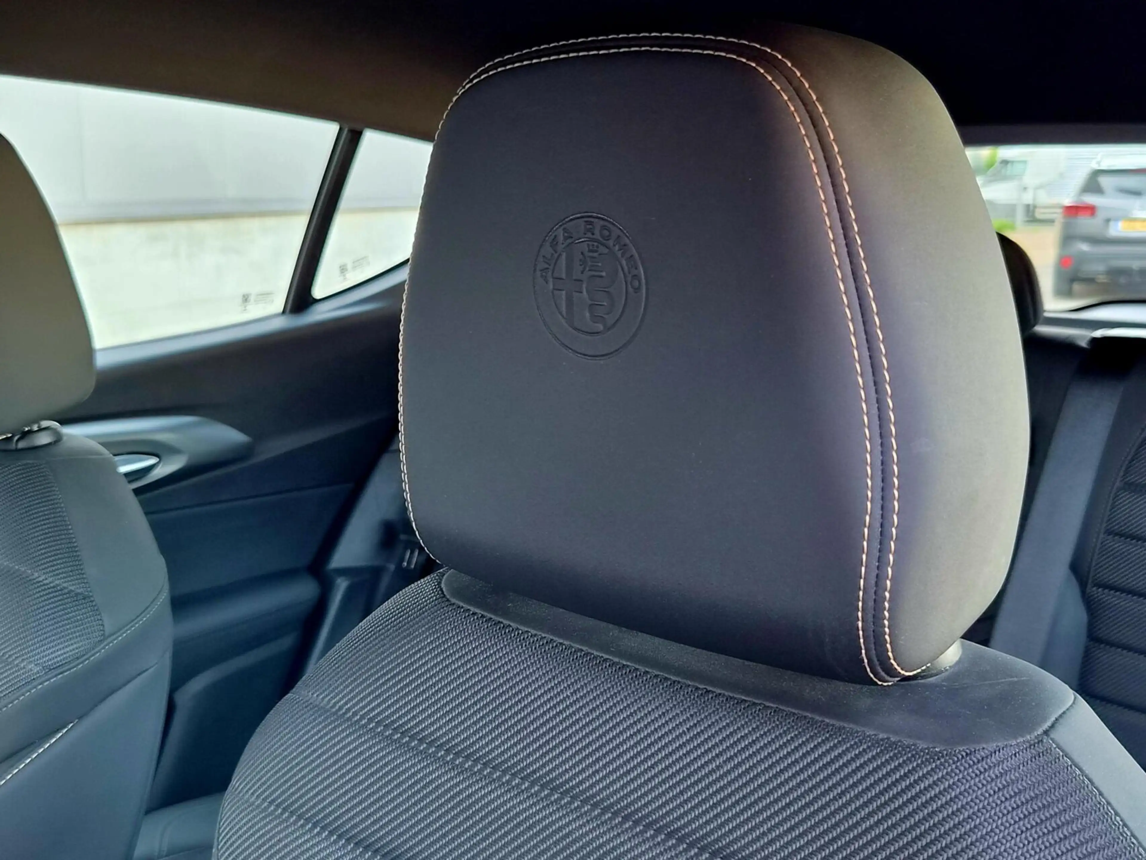 Alfa Romeo Tonale 1.5T Hybrid Ti 160PK Automaat |HLeer|BTW — photo 39