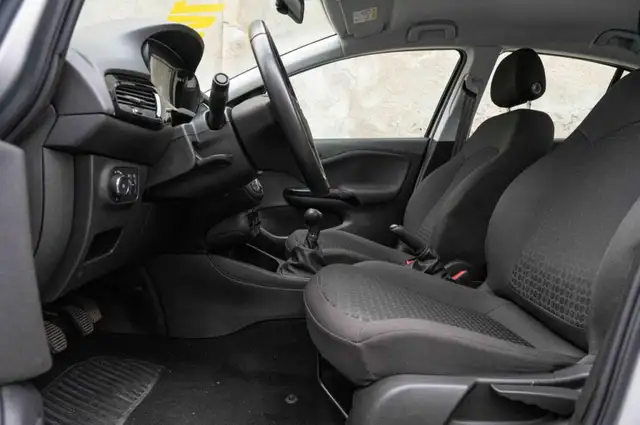 Opel Corsa view 8