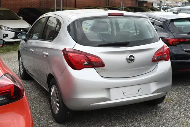 Opel Corsa view 5