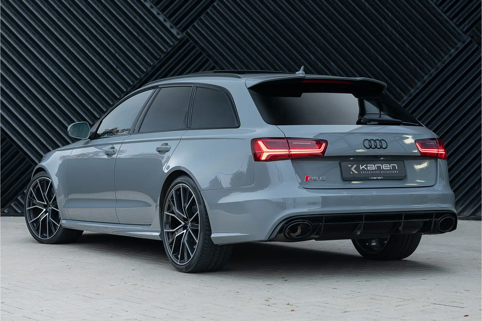 Audi RS6 4.0 TFSI Quattro Performance ACC Keramisch Pano Ca Grijs - 2
