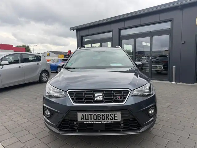 SEAT Arona view 2