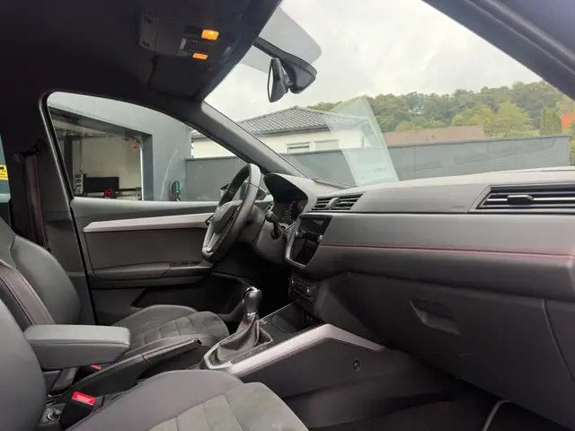 SEAT Arona view 13