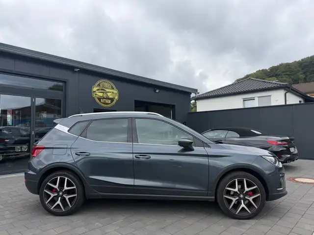 SEAT Arona view 8