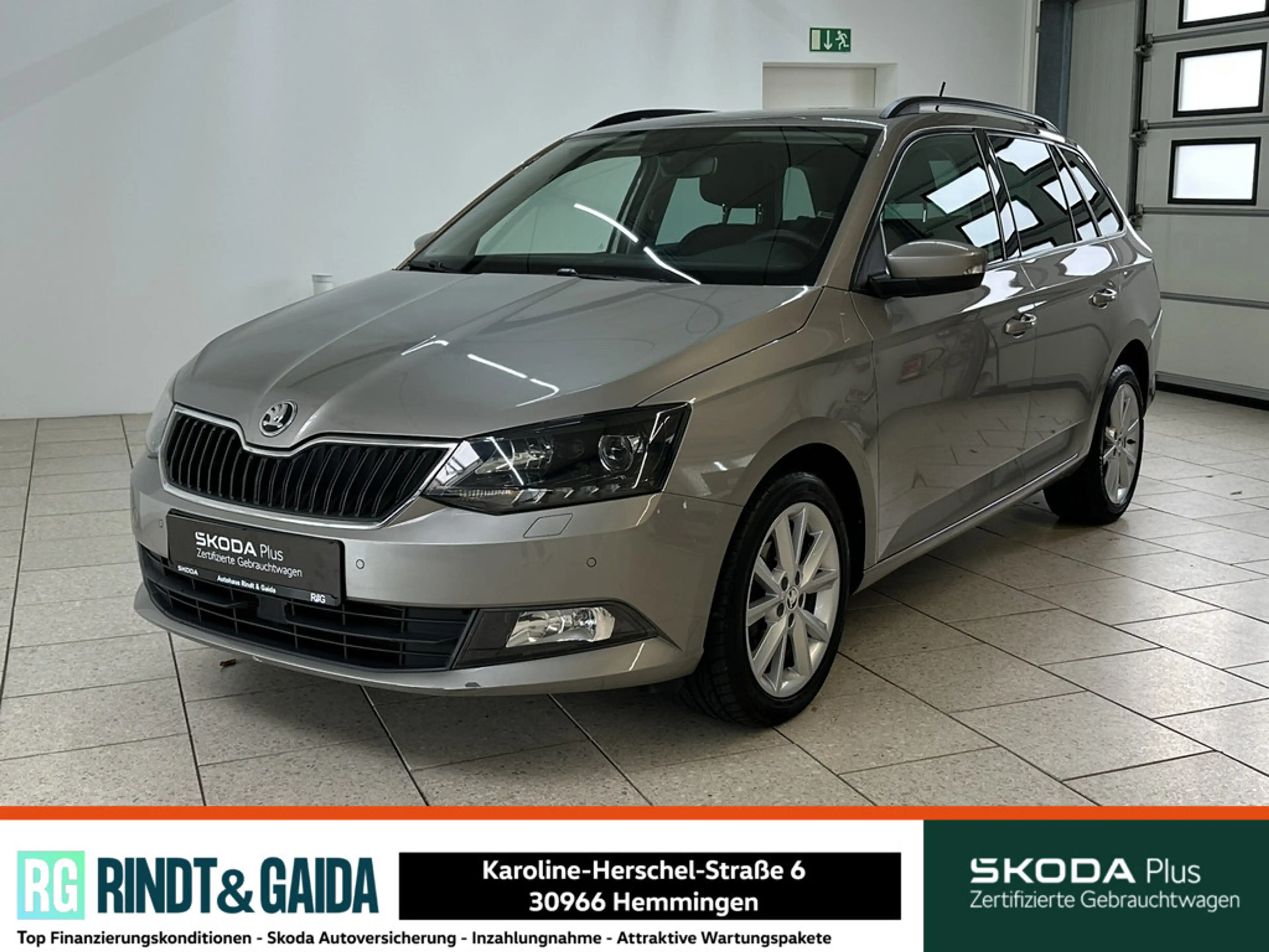 Skoda Fabia Combi 1.4 TDI DSG Style SHZ AHK PDC v+h