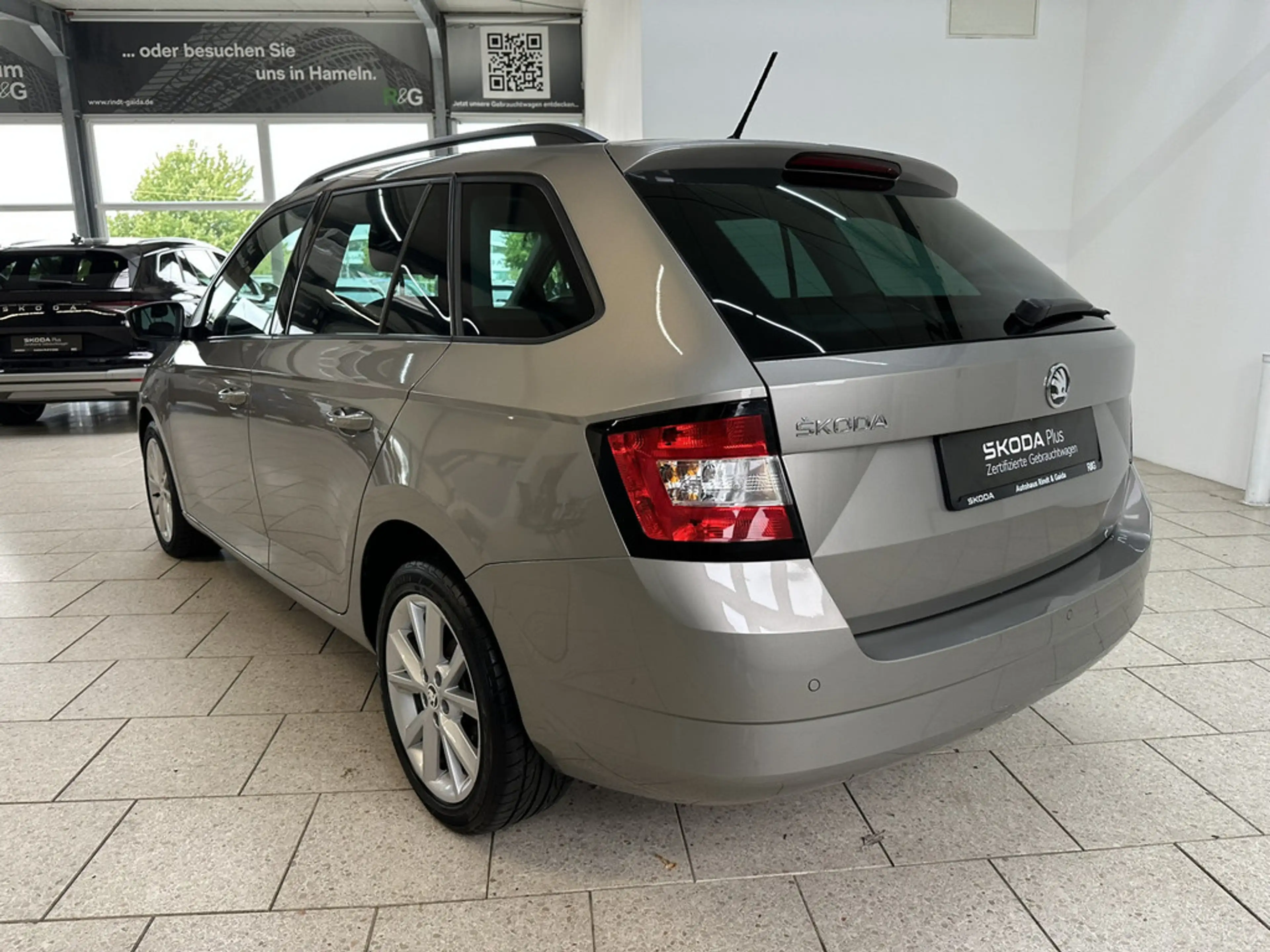 Skoda Fabia Combi 1.4 TDI DSG Style SHZ AHK PDC v+h — photo 4