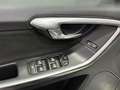 Volvo XC60 2.0 D4 Momentum 2WD *R-DESIGN*KAMERA* Weiß - thumbnail 24