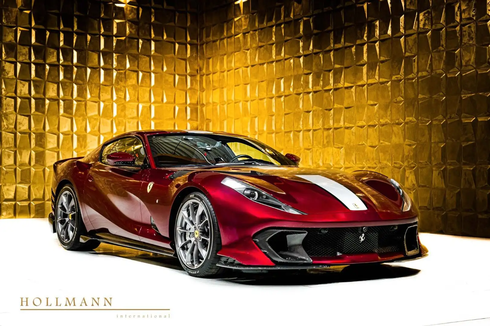 Ferrari 812 Competizione + LIFT + CAMERA + CARBON Красный - 1
