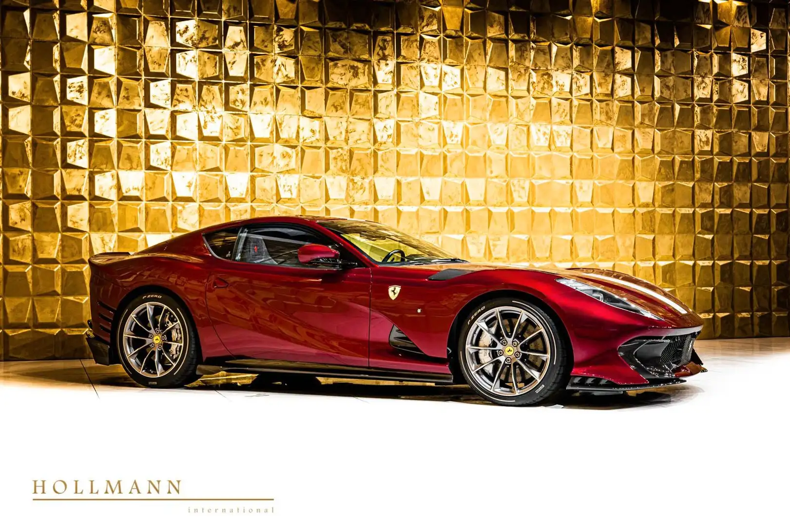 Ferrari 812 Competizione + LIFT + CAMERA + CARBON Красный - 2