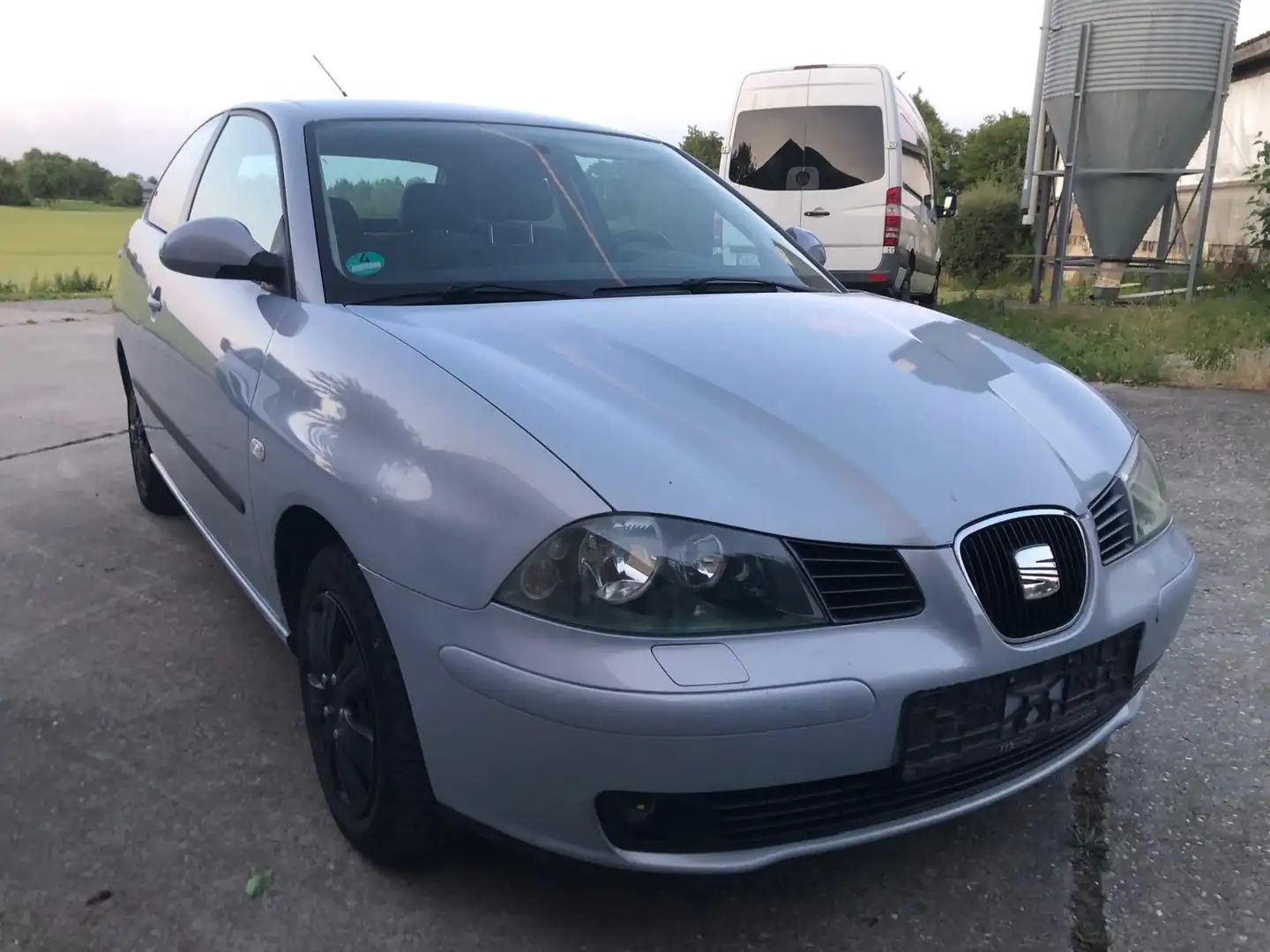 SEAT Ibiza 1.4 16V Argent - 1
