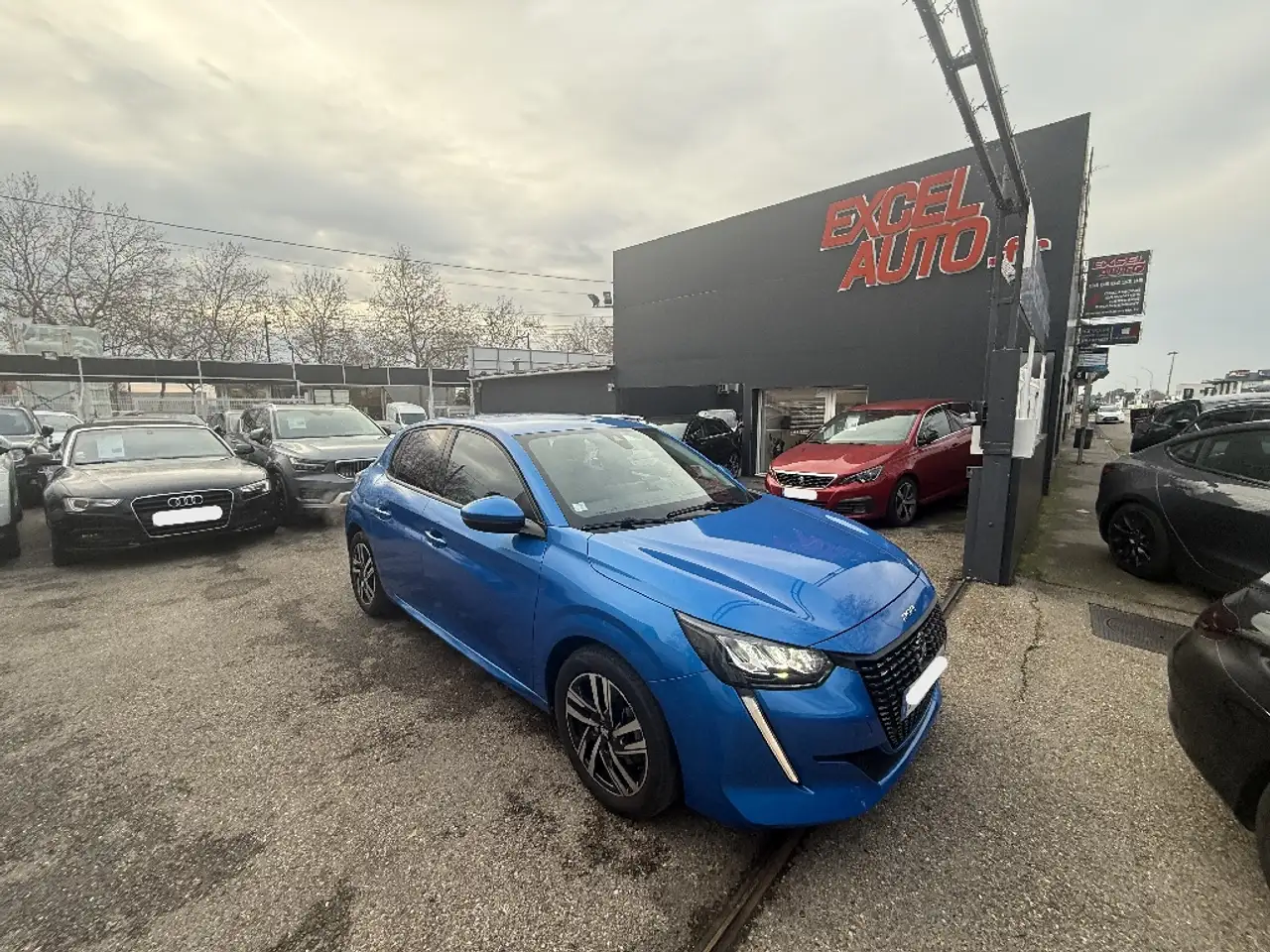 Peugeot 208 1.5 BlueHDi 100 BVM6 Allure