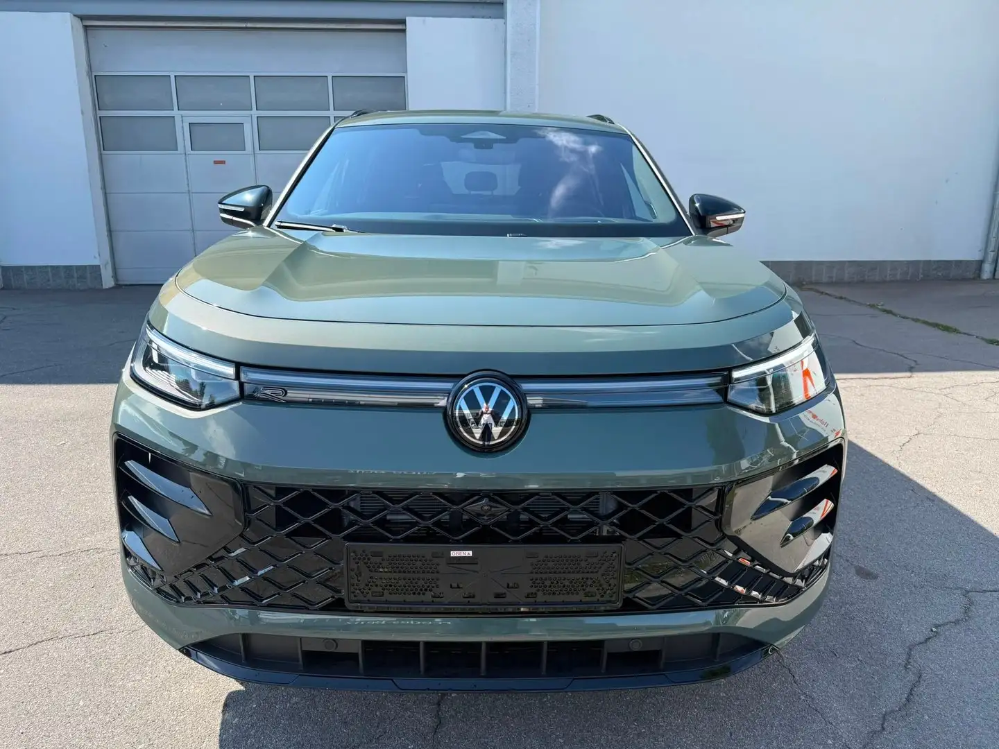 Volkswagen Tayron Sport eHybrid DSG 150kW Grün - 2