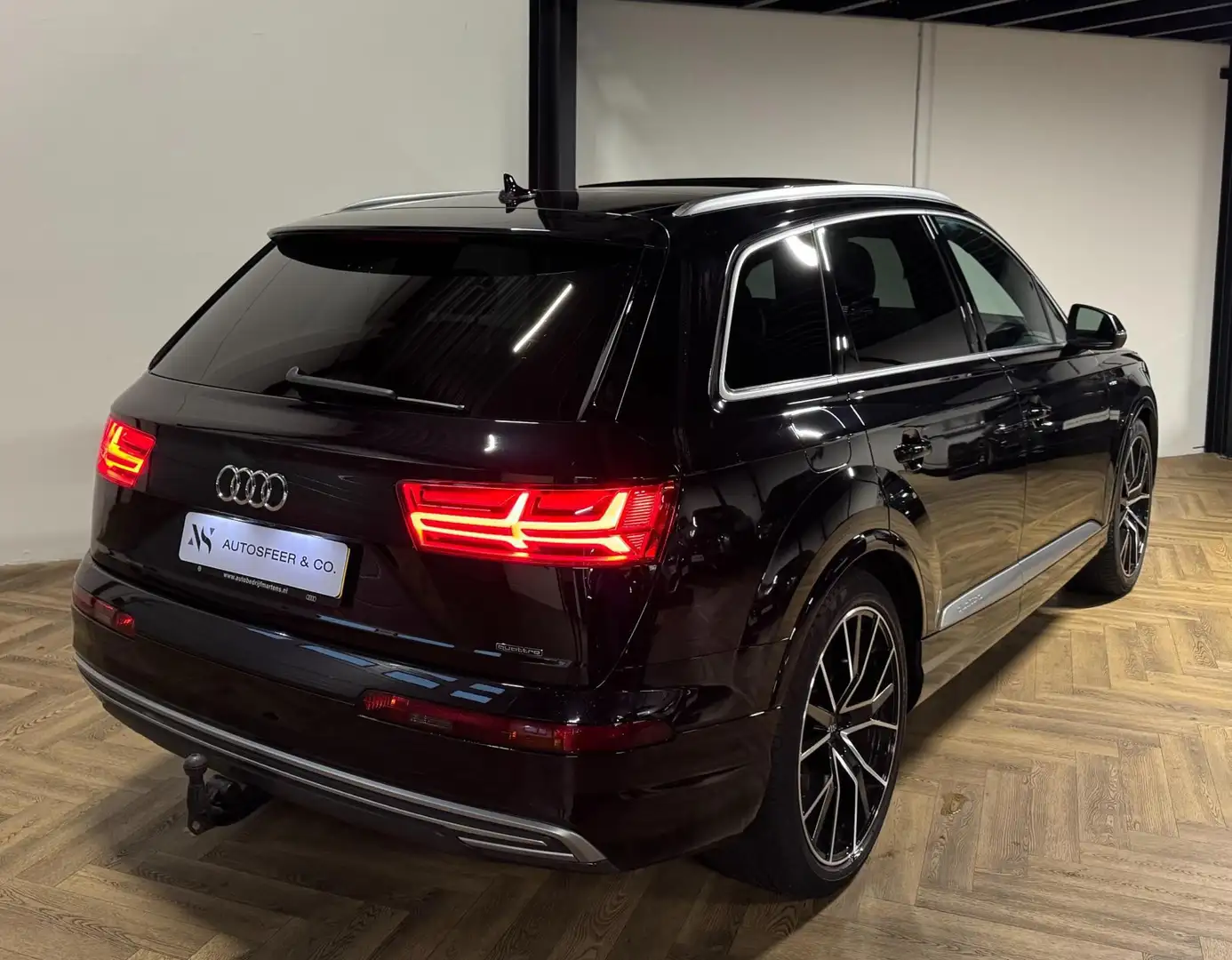 Audi Q7 3.0 TDI e-tron quattro Sport PANO KEYLESS' Zwart - 2