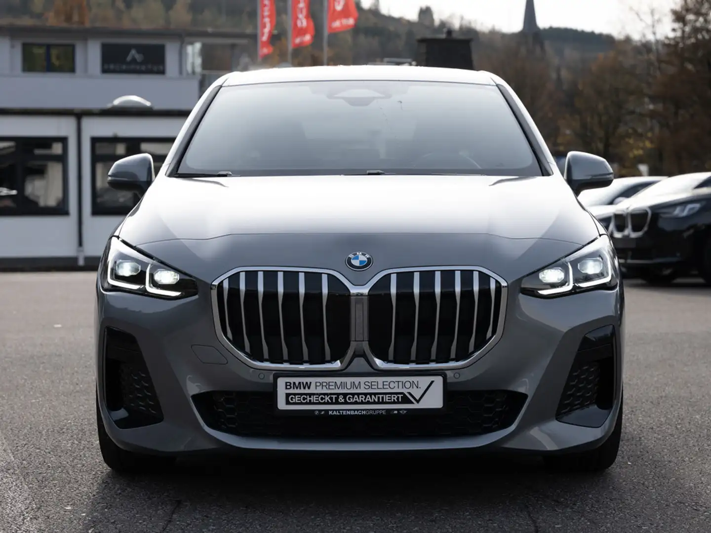 BMW 218 Active Tourer M-Sport PANO AHK LED NAVI Grau - 2