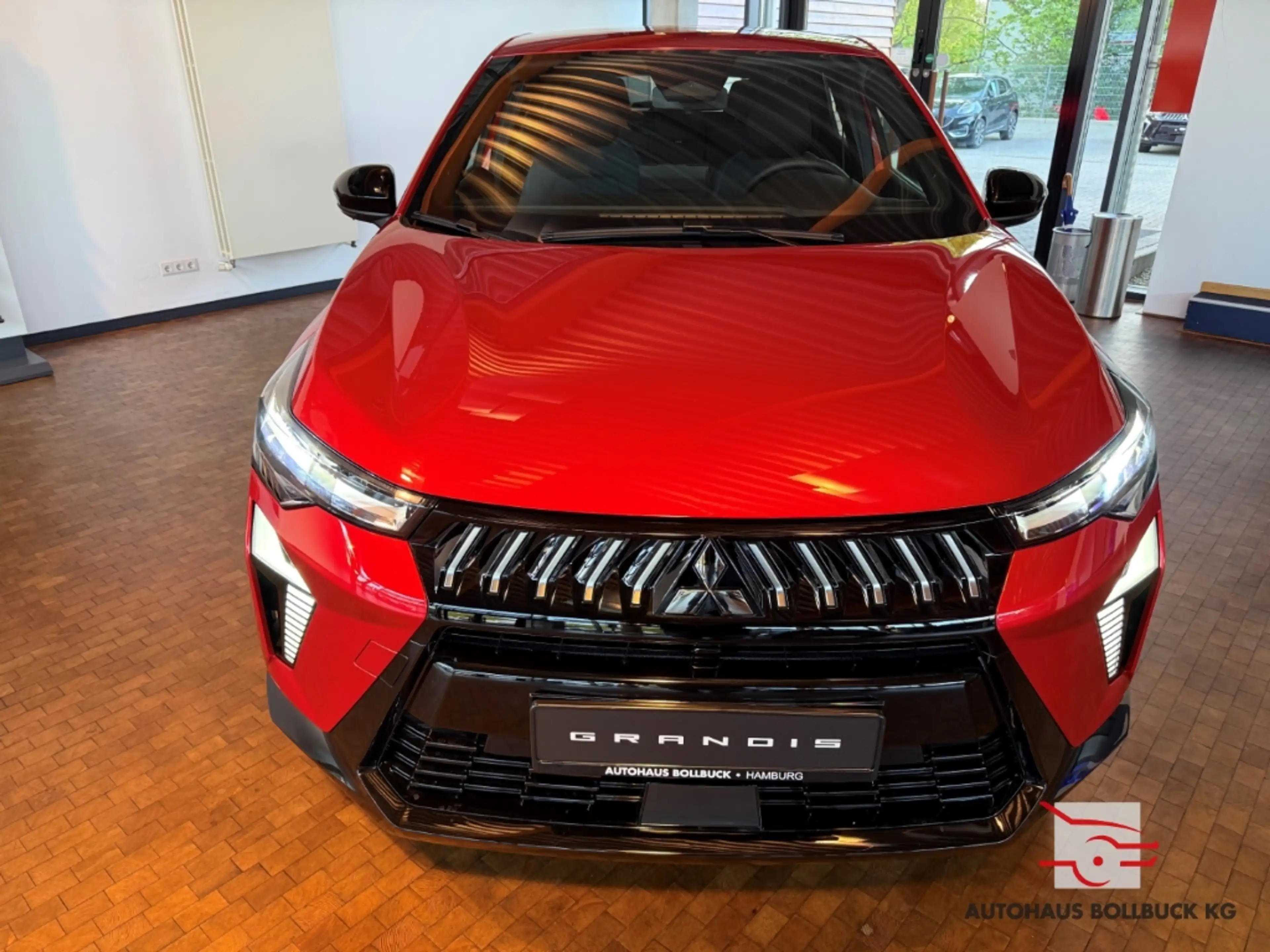 Mitsubishi Grandis 1.8 HEV 116 kW EU6e Hybrid Diamant PLUS Navi Digit — photo 3