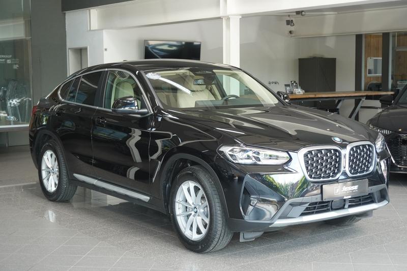 BMW X4 xDrive20d LED ACC R.Cam Gestik AHK — photo 3