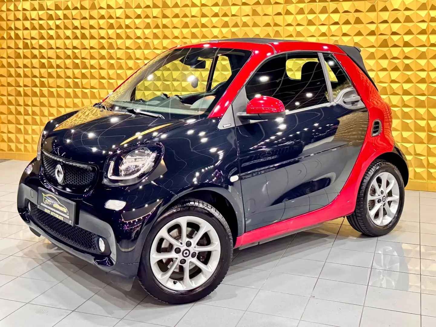 smart forTwo Cabrio*Alu*52 kW*KLIMA*SHZ*WINDSCHOTT* Noir - 2