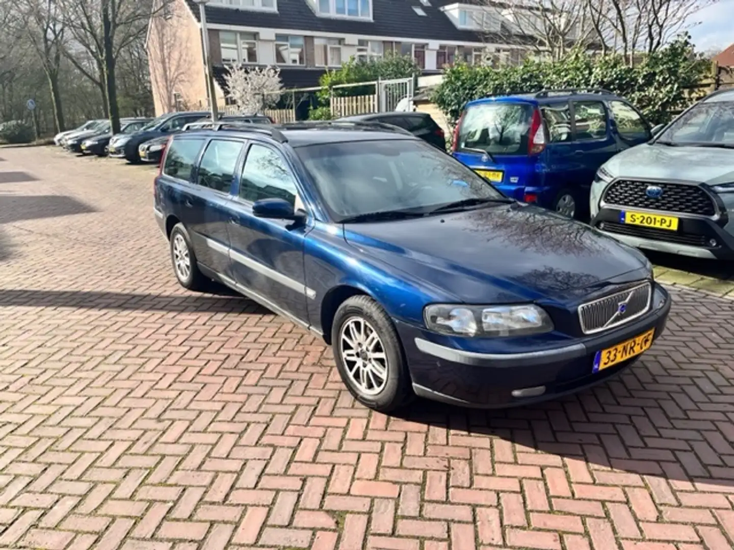 Volvo V70 2.4 Edition I Bleu - 2