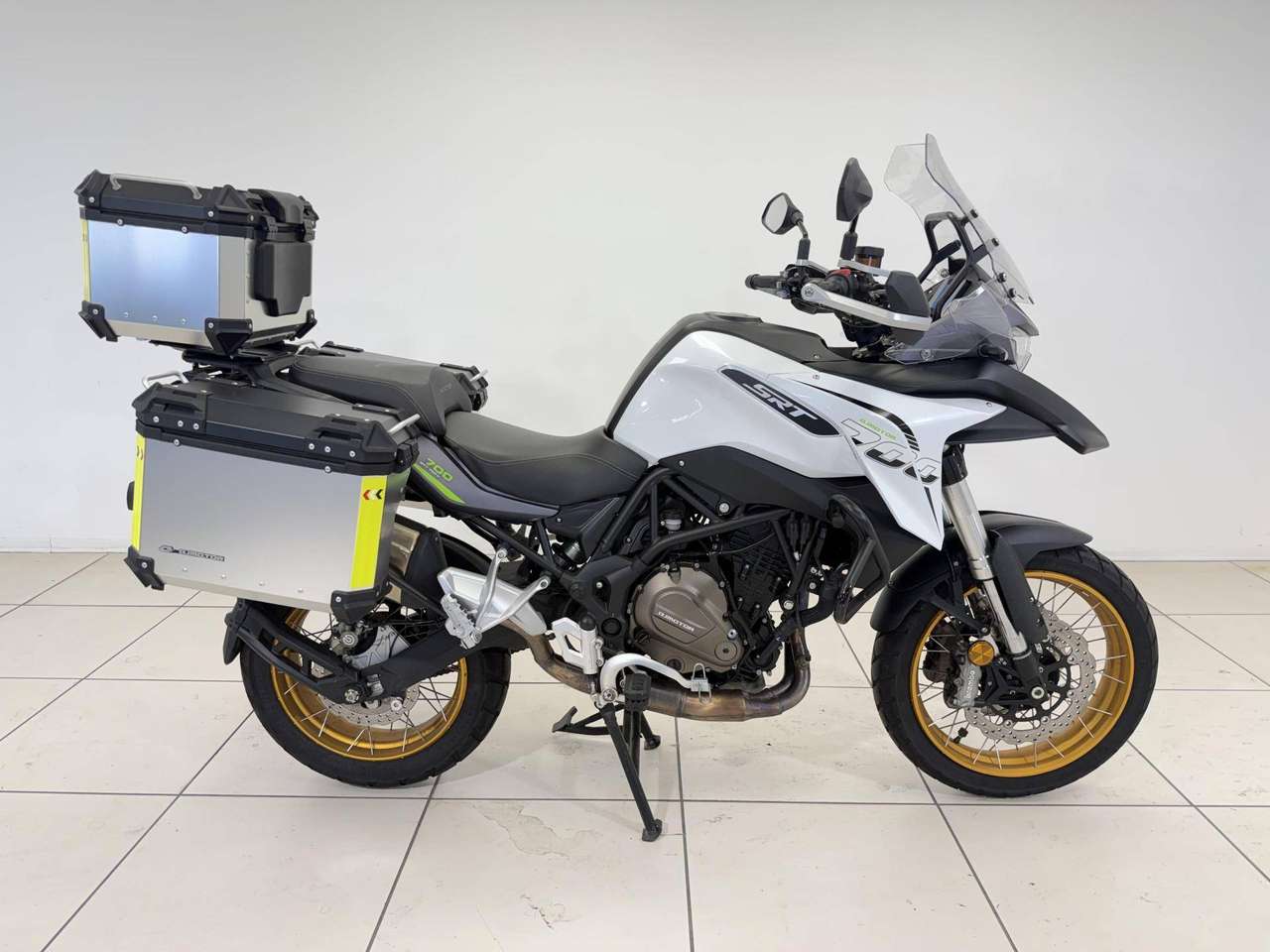 QJ Motor SRT 700 SX X