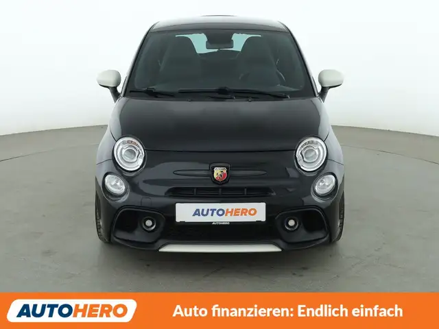 Abarth 695 view 9