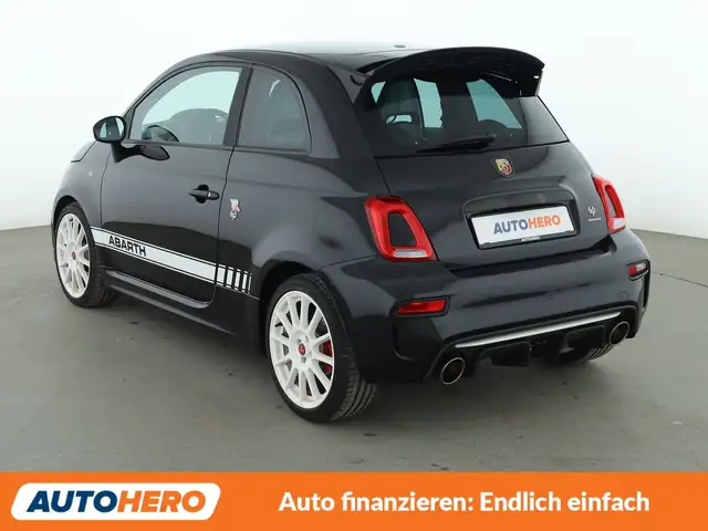 Abarth 695 view 4