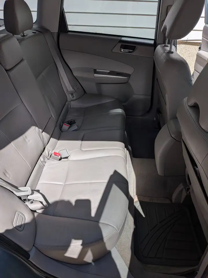 Subaru Forester снимка Subaru Forester