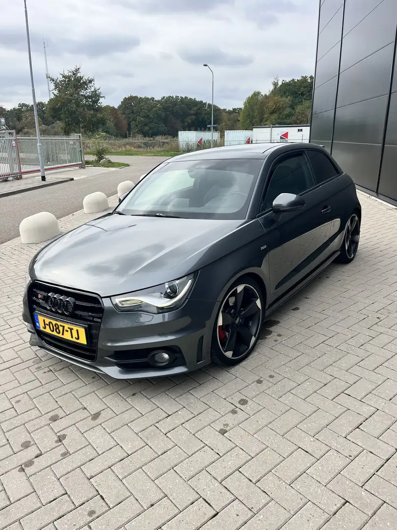 Audi A1 1.4 TFSI Pro Line S Grijs - 2